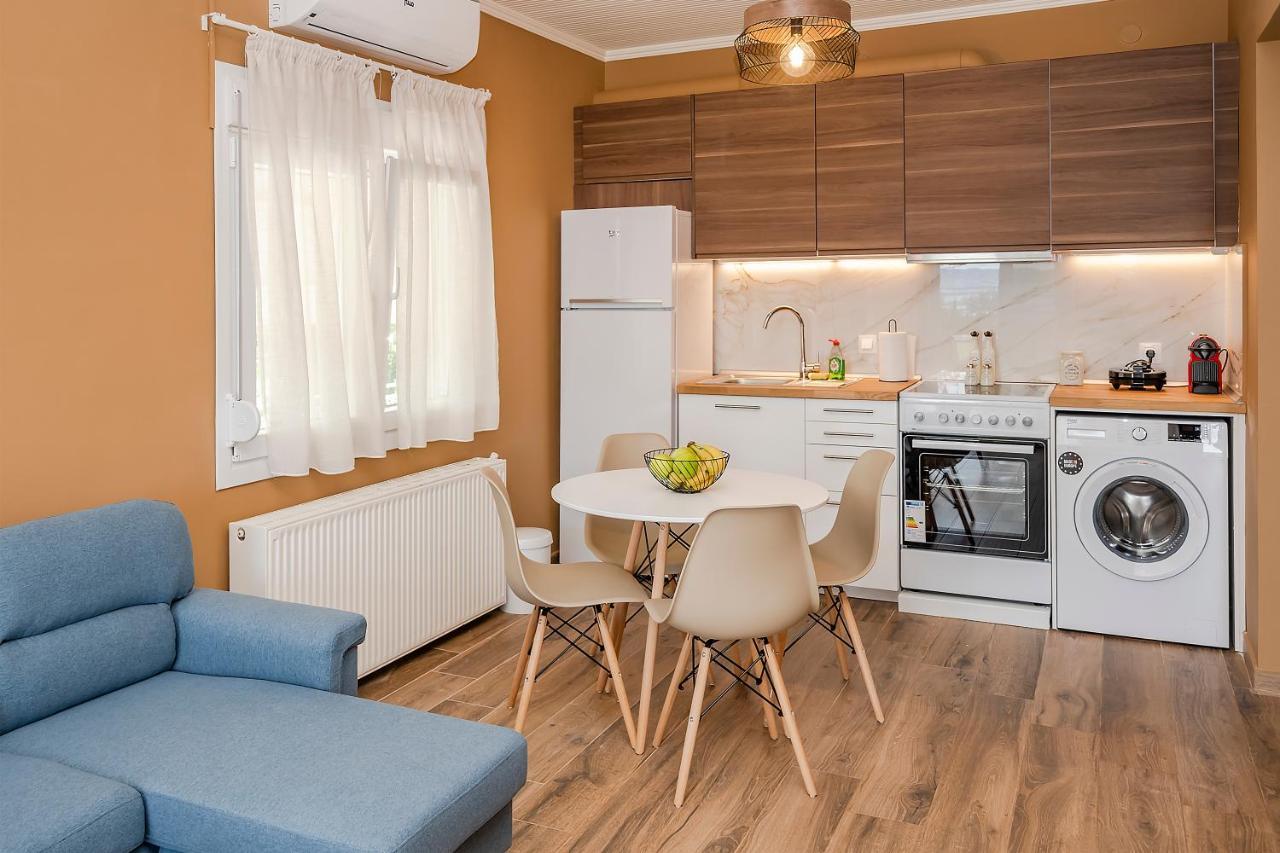 Azzurro Seafront Houses Nea Kallikrateia Eksteriør billede